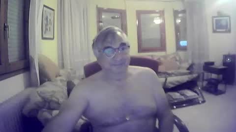Snapshot of marcos260526 chatting on June 20, 12:47 am marcos260526 online show from June 20, 12:47 am