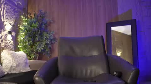 Marco and Ethan online show from November 29, 8:01 pm