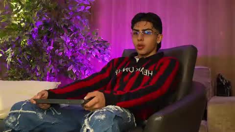 Marco and Ethan online show from June 19, 5:34 am