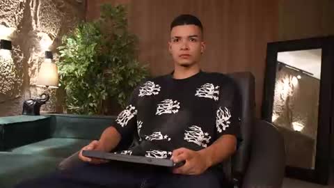 Marco and Ethan online show from July 3, 9:32 pm