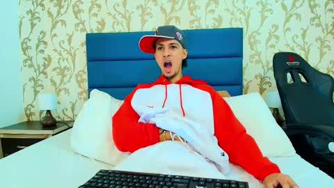 marcus_jeron online show from November 25, 10:10 pm