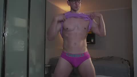 Snapshot of marcusdiamond chatting on July 11, 2:53 pm Marcus Diamond online show from July 11, 2:53 pm