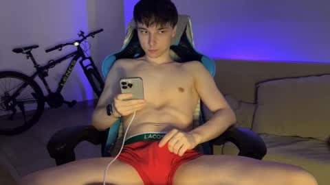 Snapshot of marcussmit chatting on January 5, 10:24 pm Marcus online show from January 5, 10:24 pm