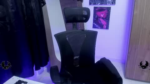  help me with 100 hands up online show from July 23, 10:51 pm