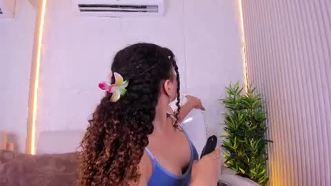Snapshot of marelynsummer chatting on August 3, 11:37 am Marelyn online show from August 3, 11:37 am