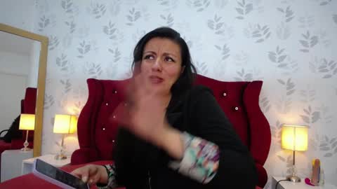 Snapshot of margarettcooper chatting on November 10, 12:15 pm MargaretteCooper online show from November 10, 12:15 pm