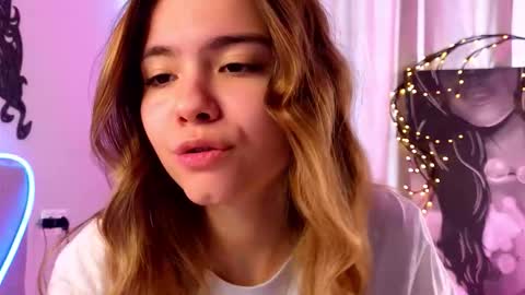 Call me Margie33 online show from March 15, 9:04 am