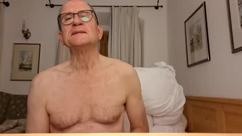 marginalie online show from November 29, 9:18 pm