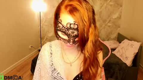 Margo Kellly online show from May 31, 1:14 am