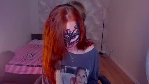 Margo Kellly online show from June 27, 10:26 pm