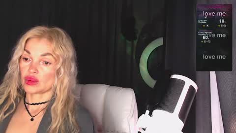Snapshot of margoo_77 chatting on May 17, 2:42 am Margoo online show from May 17, 2:42 am