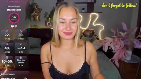 Snapshot of margosugar chatting on October 24, 5:04 am MargoSugar online show from October 24, 5:04 am