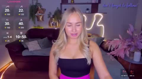 Snapshot of margosugar chatting on November 9, 11:08 am MargoSugar online show from November 9, 11:08 am