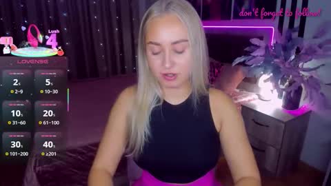 Snapshot of margosugar chatting on November 23, 10:59 am MargoSugar online show from November 23, 10:59 am