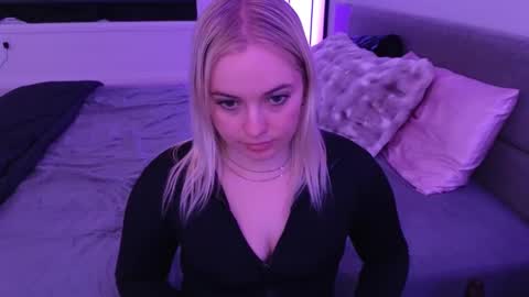 margot_robbie7 online show from February 19, 12:06 am