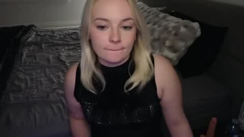 margot_robbie7 online show from May 31, 1:36 am
