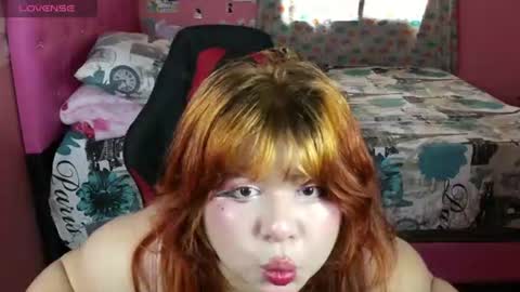 Snapshot of mari_caroley6 chatting on July 10, 7:38 pm Mari online show from July 10, 7:38 pm