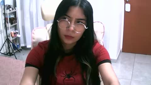 mari_lov3 online show from March 19, 6:06 am