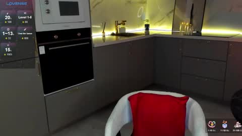 Snapshot of mari_nett chatting on January 9, 2:07 pm mari_nett online show from January 9, 2:07 pm