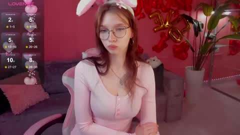 Snapshot of mari_nett chatting on February 16, 6:43 am mari_nett online show from February 16, 6:43 am