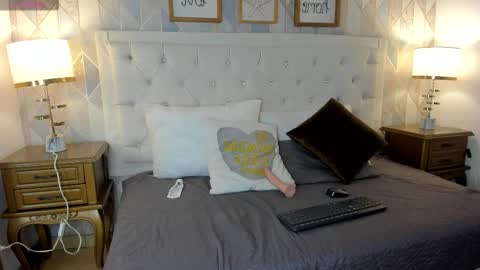 Snapshot of maria_09_ chatting on February 27, 7:47 pm Maria online show from February 27, 7:47 pm