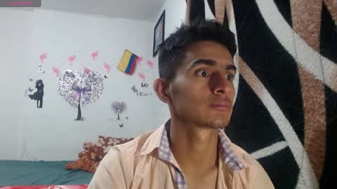 Snapshot of maria_and_angel17 chatting on December 15, 1:24 am Mara and ngel online show from December 15, 1:24 am