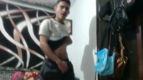 Snapshot of maria_and_angel17 chatting on December 29, 10:36 pm Mara and ngel online show from December 29, 10:36 pm