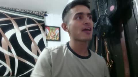 Snapshot of maria_and_angel17 chatting on December 30, 1:37 am Mara and ngel online show from December 30, 1:37 am