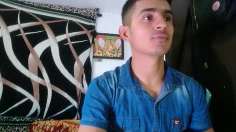 Snapshot of maria_and_angel17 chatting on January 2, 1:06 am Mara and ngel online show from January 2, 1:06 am