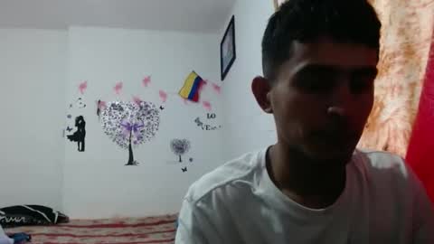 Snapshot of maria_and_angel17 chatting on January 19, 10:39 pm Mara and ngel online show from January 19, 10:39 pm