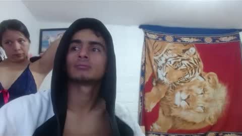 Snapshot of maria_and_angel17 chatting on January 26, 2:24 am Mara and ngel online show from January 26, 2:24 am