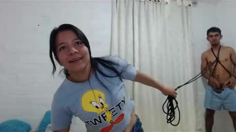 Snapshot of maria_and_angel17 chatting on January 31, 2:26 am Mara and ngel online show from January 31, 2:26 am