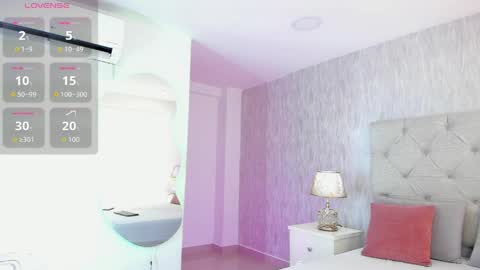 Snapshot of maria_angel01 chatting on June 5, 1:12 am Maria Angel online show from June 5, 1:12 am