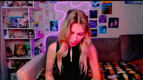 Maria online show from December 6, 3:30 am