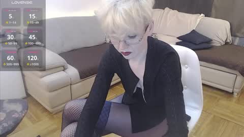 Mari online show from May 16, 10:58 am