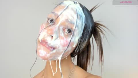 S O F I A  model independent online show from January 14, 2:43 pm