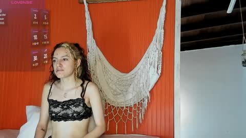Snapshot of maria_turner1 chatting on April 1, 10:05 am maria_turner1 online show from April 1, 10:05 am
