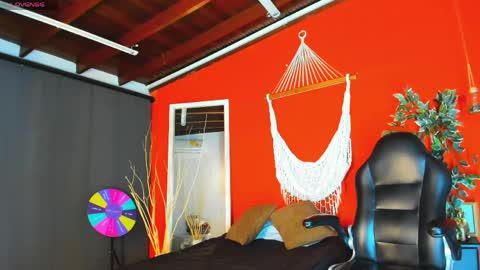 Snapshot of maria_turner1 chatting on May 8, 9:58 am maria_turner1 online show from May 8, 9:58 am