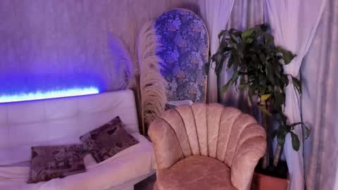 Snapshot of mariaa_9 chatting on November 3, 12:24 am MARIA online show from November 3, 12:24 am