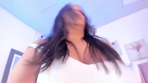 Snapshot of mariaa__fernanda chatting on June 11, 11:41 am mariaa__fernanda online show from June 11, 11:41 am