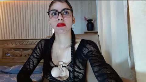mariaa_antonia1 online show from November 29, 3:37 pm