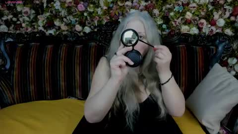 Snapshot of mariabelladonna chatting on May 17, 2:13 pm Maria online show from May 17, 2:13 pm