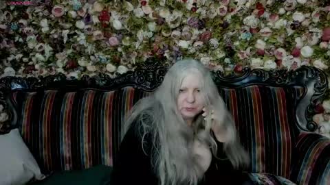 Snapshot of mariabelladonna chatting on June 4, 12:16 am Maria online show from June 4, 12:16 am