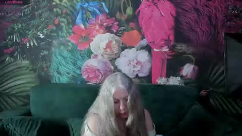 Snapshot of mariabelladonna chatting on July 2, 3:34 am Maria online show from July 2, 3:34 am