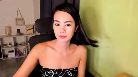 mariacarmi online show from December 10, 5:44 pm