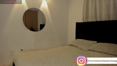 Snapshot of mariadanielasanchez chatting on June 11, 12:32 am mariadanielasanchez online show from June 11, 12:32 am