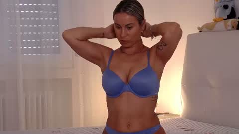 Snapshot of mariafame chatting on June 12, 7:18 am NEW ACCOUNT MariaMIlan online show from June 12, 7:18 am