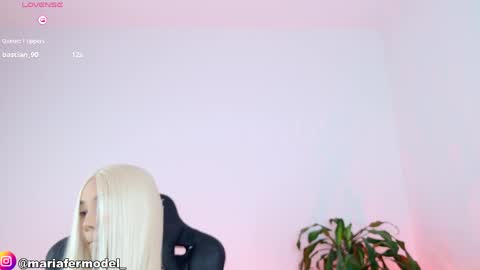 Maria Fer online show from May 2, 4:12 pm