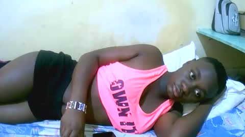 Snapshot of mariah_lovely chatting on May 13, 6:33 am mariah_lovely online show from May 13, 6:33 am