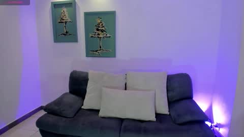 MARIA HERRERA  online show from September 11, 8:53 pm